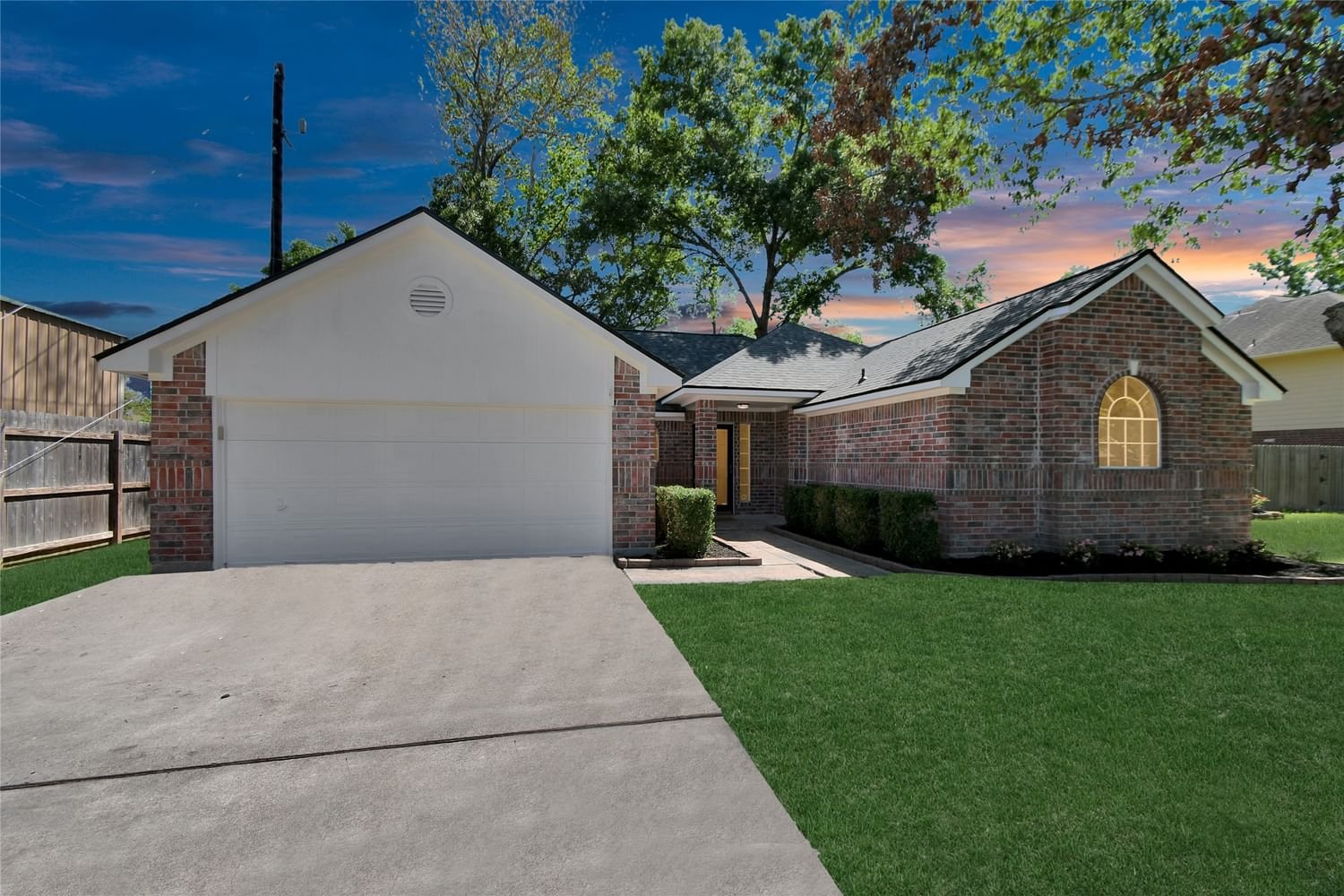 Real estate property located at 7126 Caddo, Chambers, Pinehurst Sec 02 Rep, Baytown, TX, US