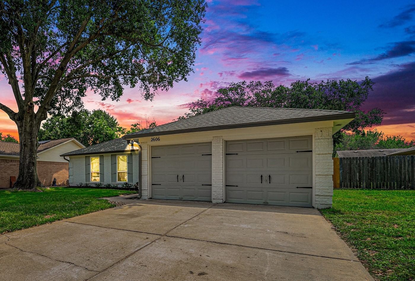 Real estate property located at 2606 Village, Harris, Village Green West, Katy, TX, US