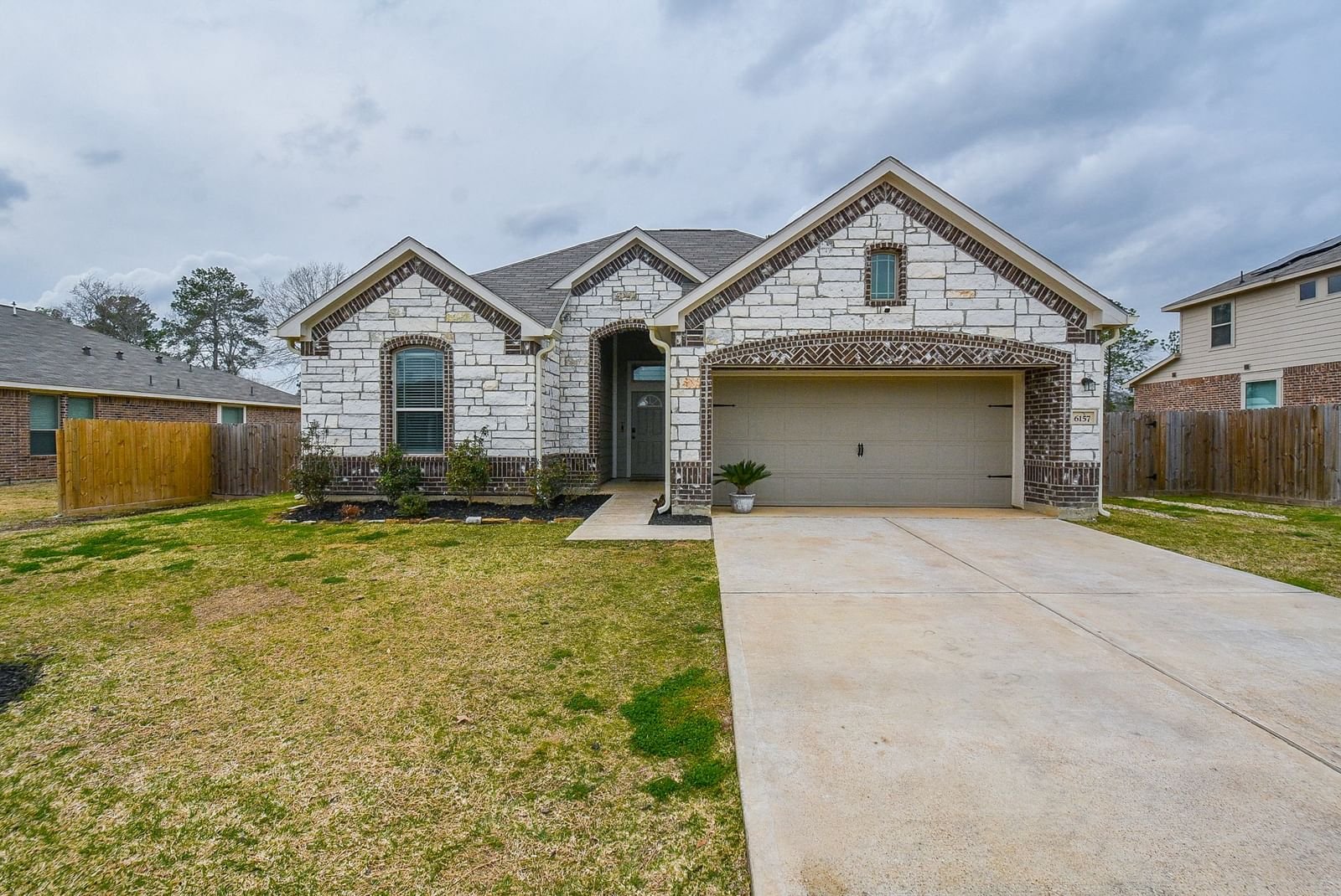 Real estate property located at 6157 White Oak Leaf, Montgomery, Deer Trail Estates 02, Conroe, TX, US