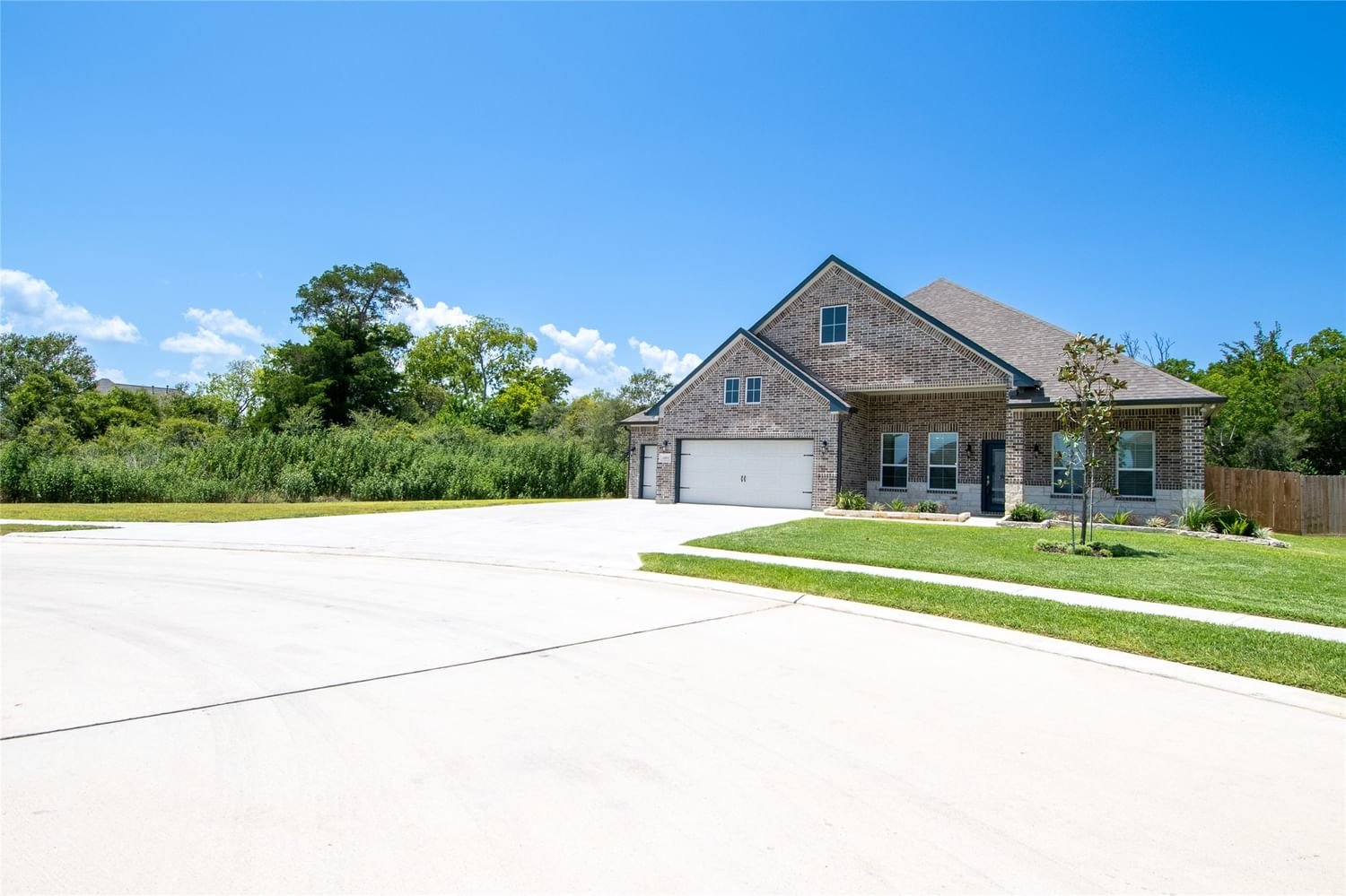 Real estate property located at 13903 Little River, Chambers, Baytown, TX, US