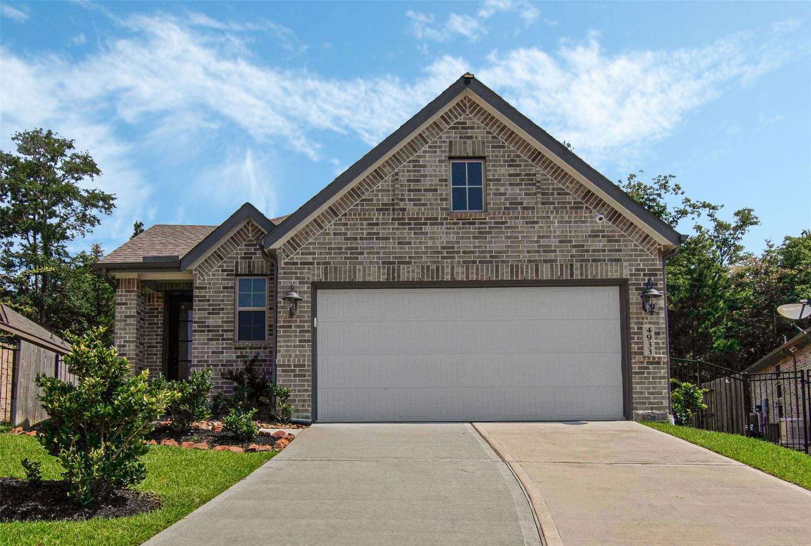 Real estate property located at 4933 Chester Lake, Montgomery, Royal Brook At Kingwood 13 Rep 1, Porter, TX, US