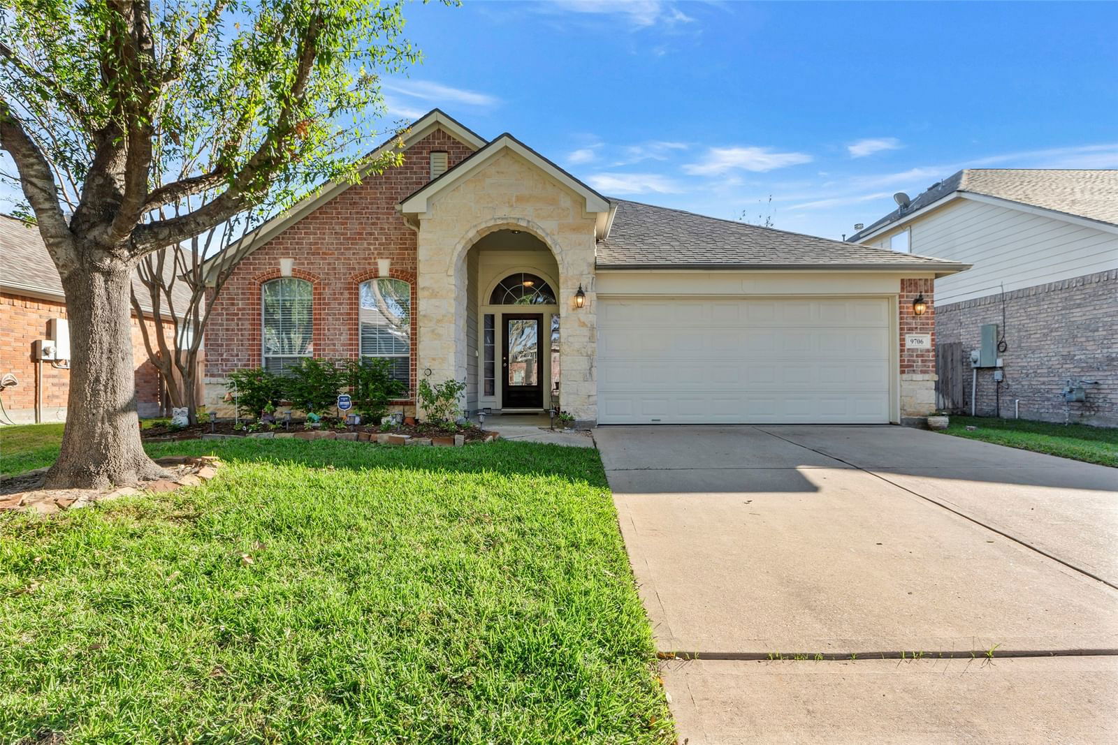 Real estate property located at 9706 Ashwood Valley, Harris, Canyon Lakes At Stonegate 05, Houston, TX, US