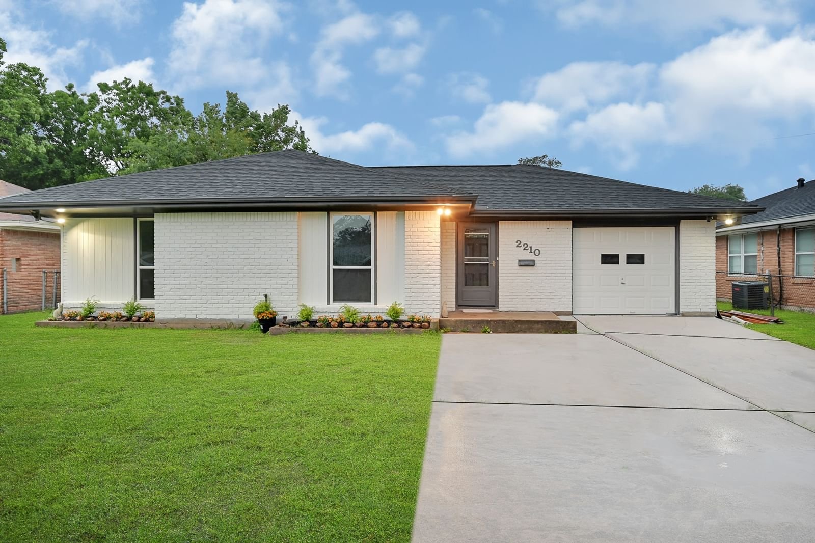 Real estate property located at 2210 Lamina, Harris, Meadow Creek Village Sec 03, Houston, TX, US