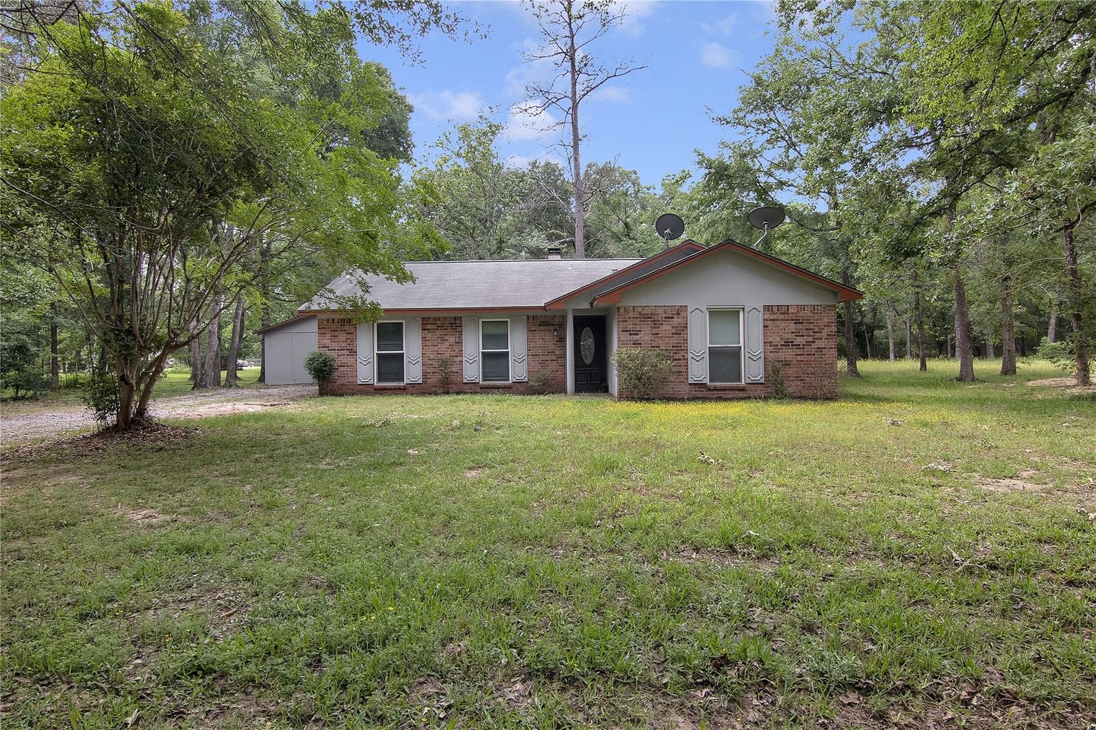 Real estate property located at 13230 Forest, Montgomery, Crystal Forest 01, Conroe, TX, US