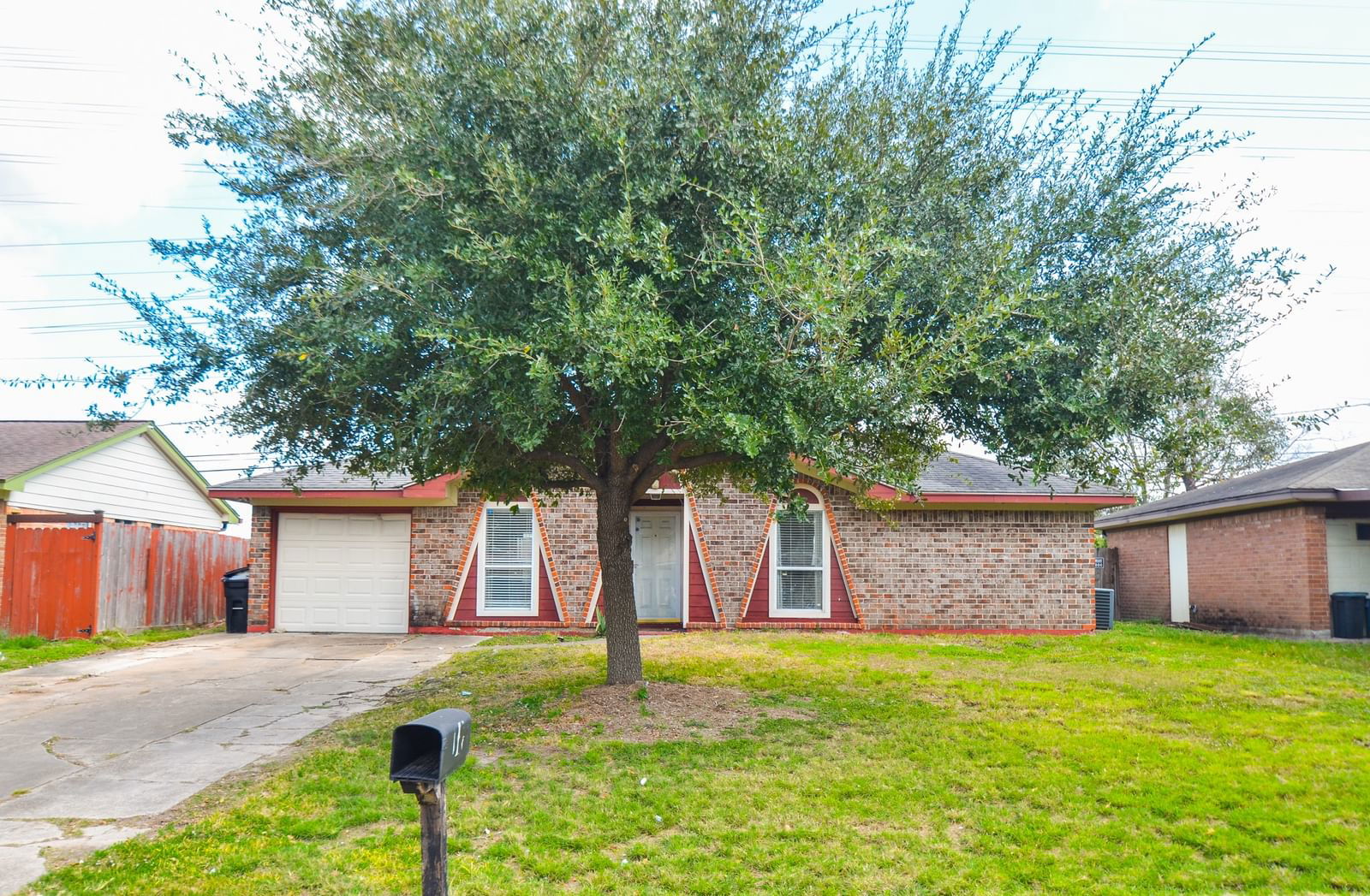 Real estate property located at 826 Brookview, Harris, Channelwood Sec 02, Channelview, TX, US