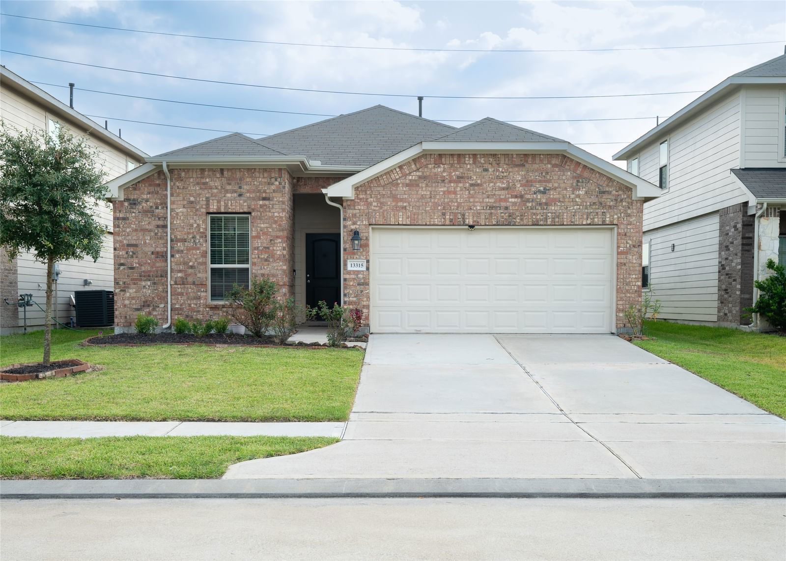 Real estate property located at 13315 Silverglen Run, Harris, Silverglen North Sec 15, Houston, TX, US