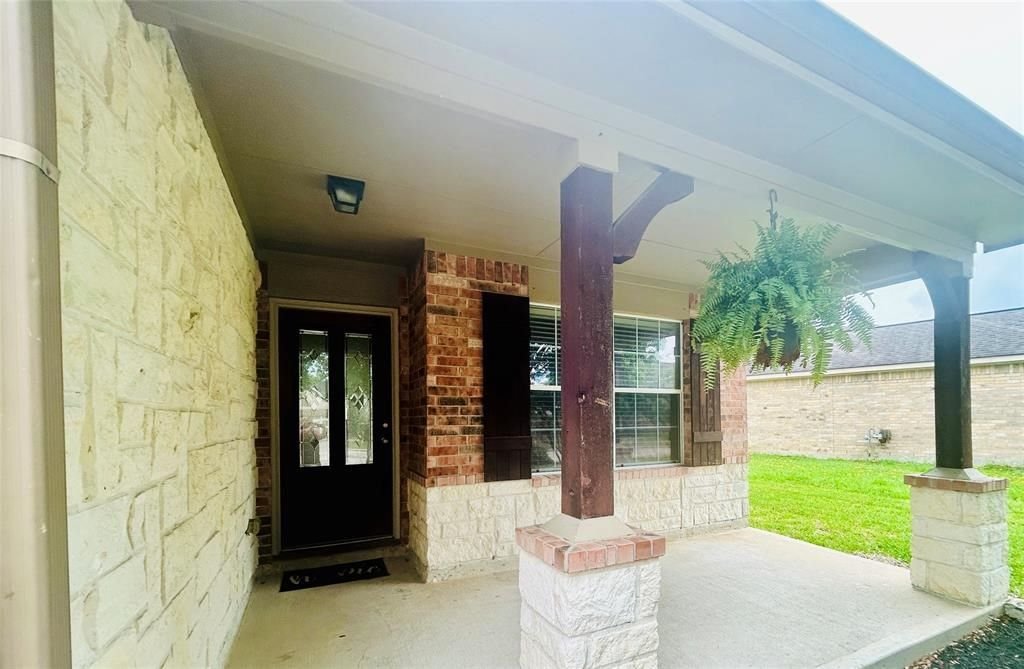 Real estate property located at 13003 Trail Manor, Brazoria, Southern Trails West Sec 1, Pearland, TX, US