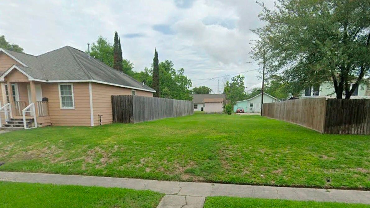 Real estate property located at 3316 Illinois, Harris, EAST BAYTOWN, Baytown, TX, US