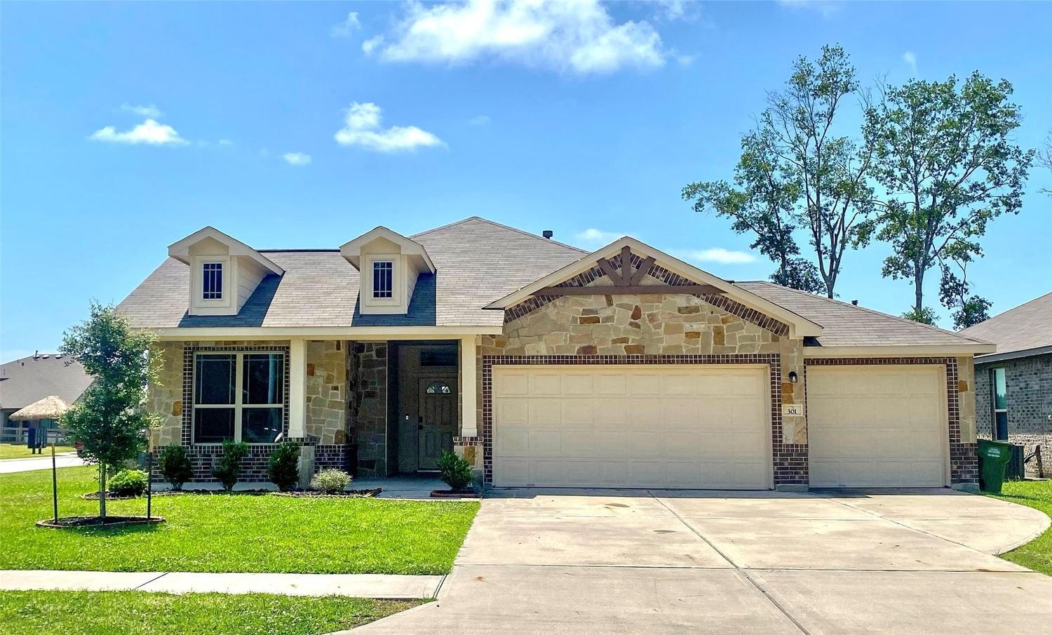 Real estate property located at 301 Rocky Ridge, Chambers, Cypress Point, Anahuac, TX, US