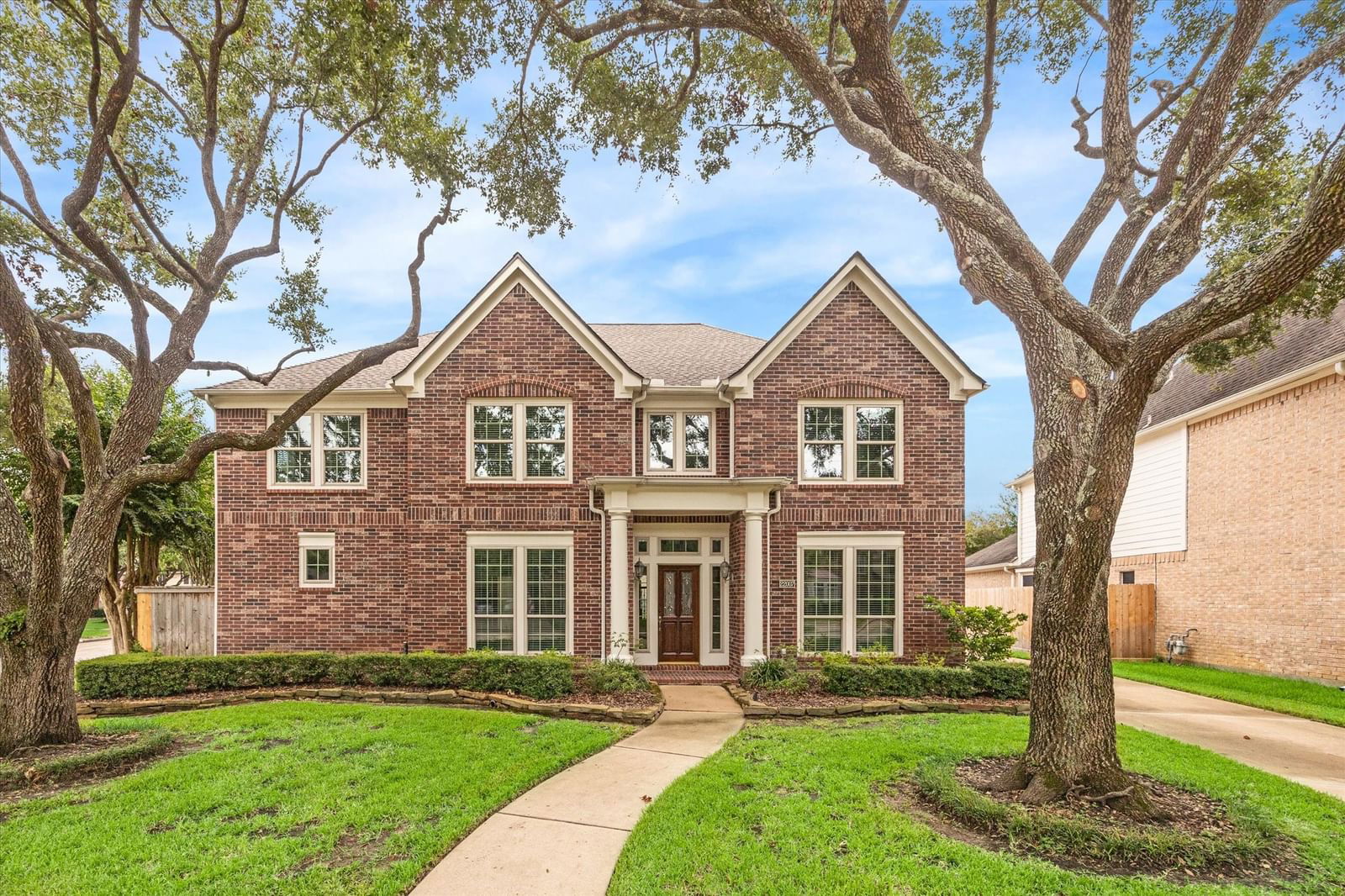 Real estate property located at 22007 Treesdale Lane, Fort Bend, Cinco Ranch North Lake, Katy, TX, US