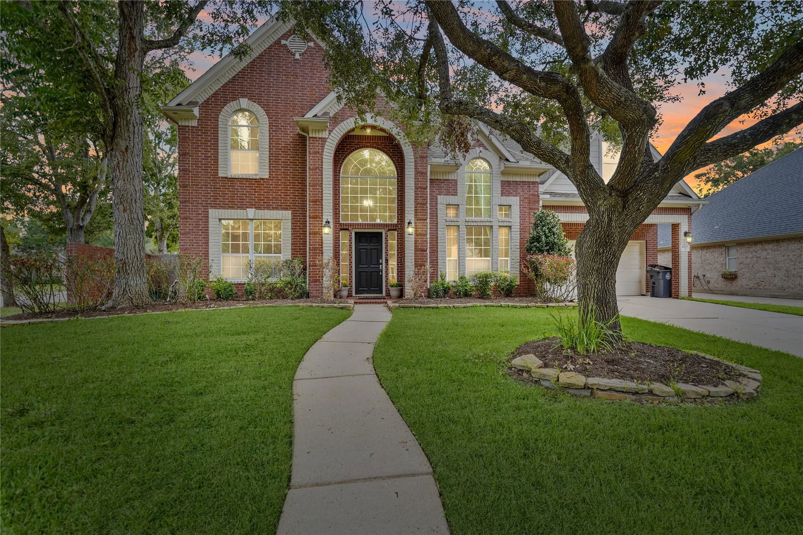 Real estate property located at 8522 Mill Dale, Fort Bend, Greatwood Brooks Mill, Sugar Land, TX, US