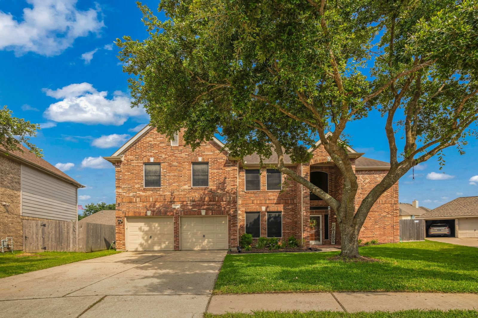 Real estate property located at 4310 Green Tree, Harris, Village Grove East Sec 04, Pasadena, TX, US