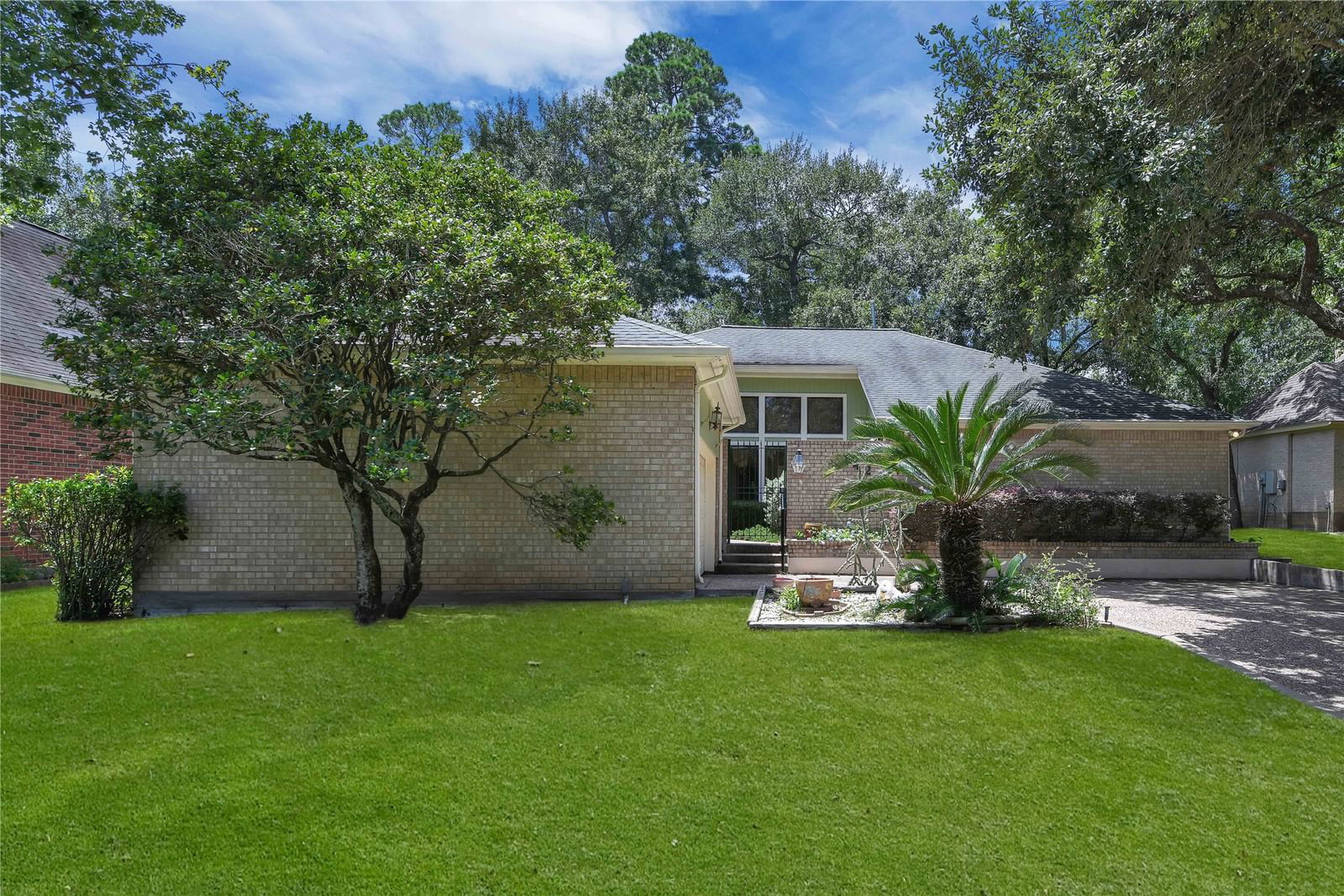 Real estate property located at 142 Dawns Edge, Montgomery, April Sound 04, Montgomery, TX, US