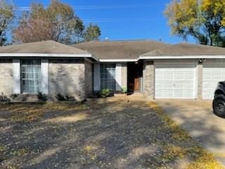 Real estate property located at 6015 Bear Track, Harris, Country Briar Sec 01, Pasadena, TX, US
