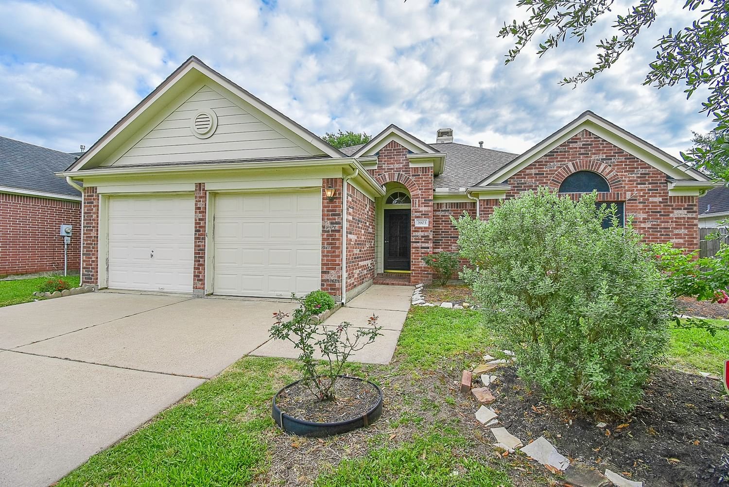 Real estate property located at 3903 Vinecrest, Brazoria, Winfield At Silverlake, Pearland, TX, US