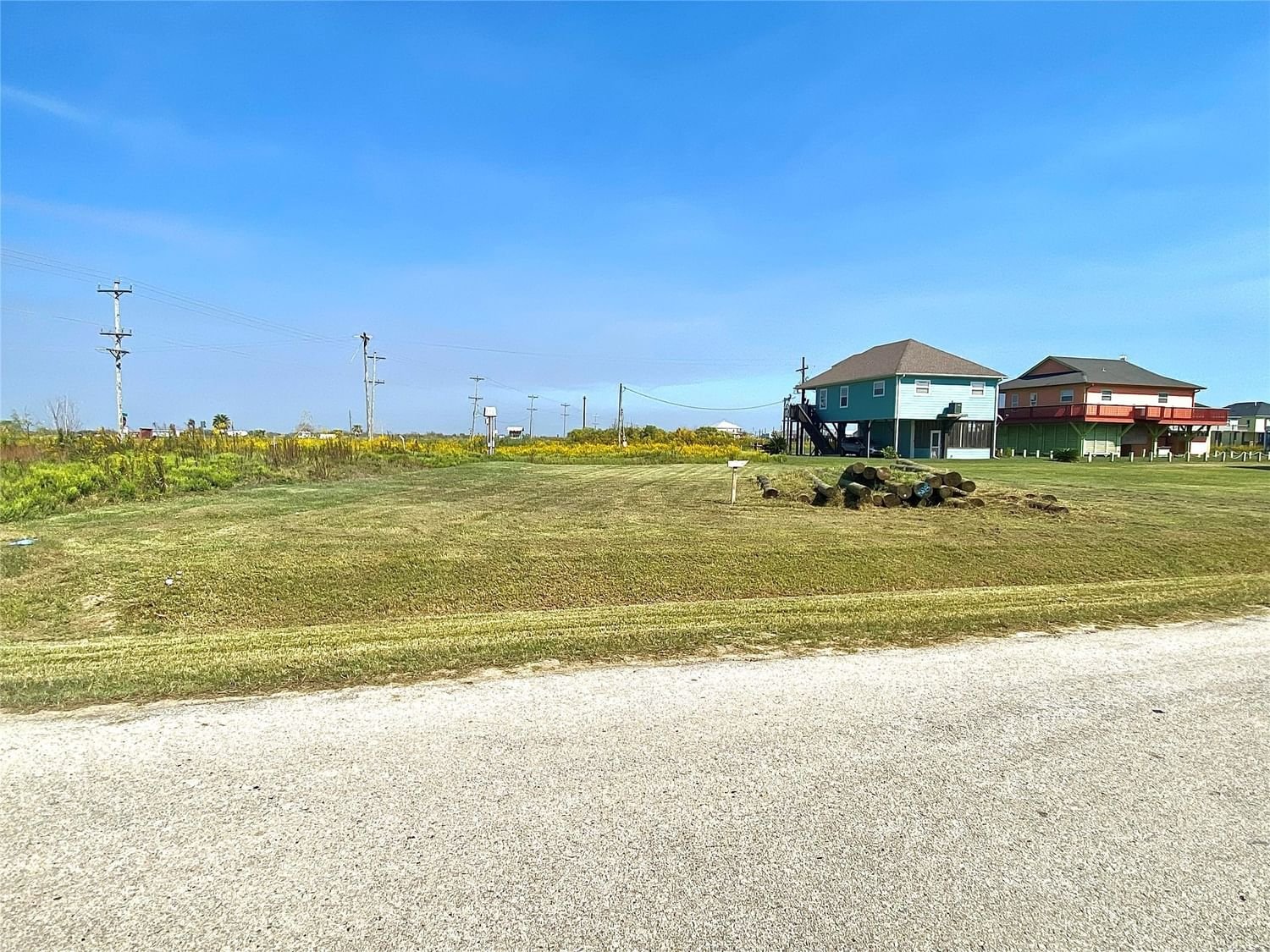 Real estate property located at 982 Cove, Galveston, Crystal Beach, TX, US