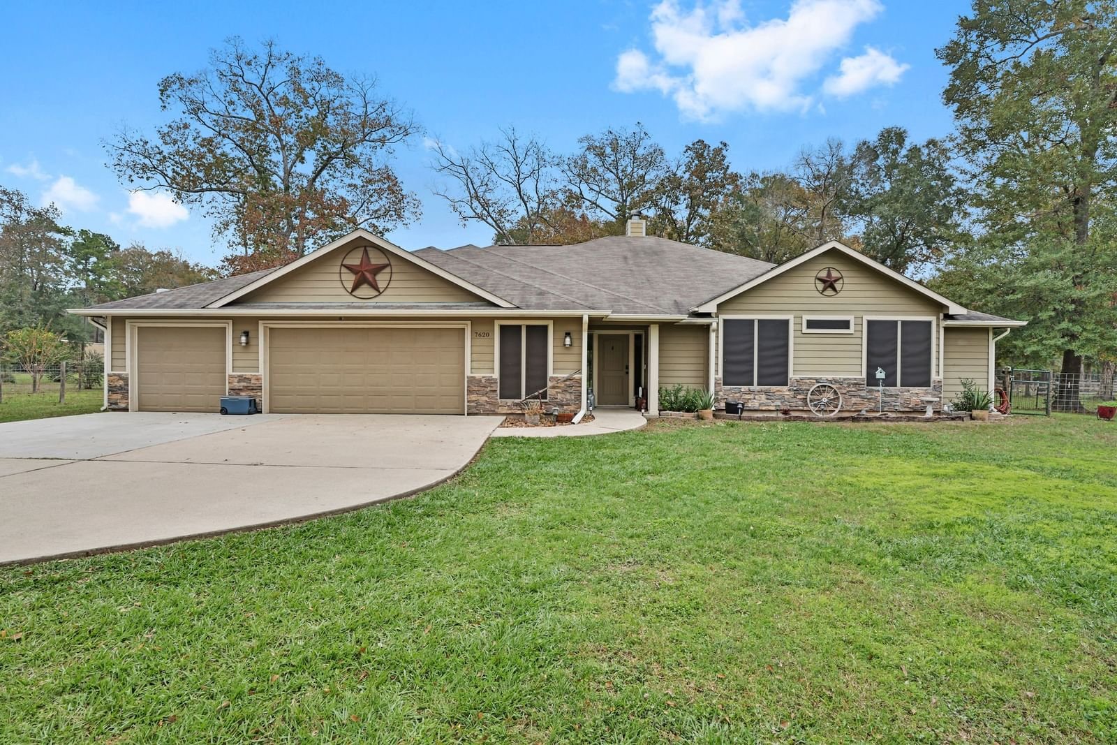 Real estate property located at 7620 Raquel, Montgomery, Timber Switch Sub 05, Cleveland, TX, US