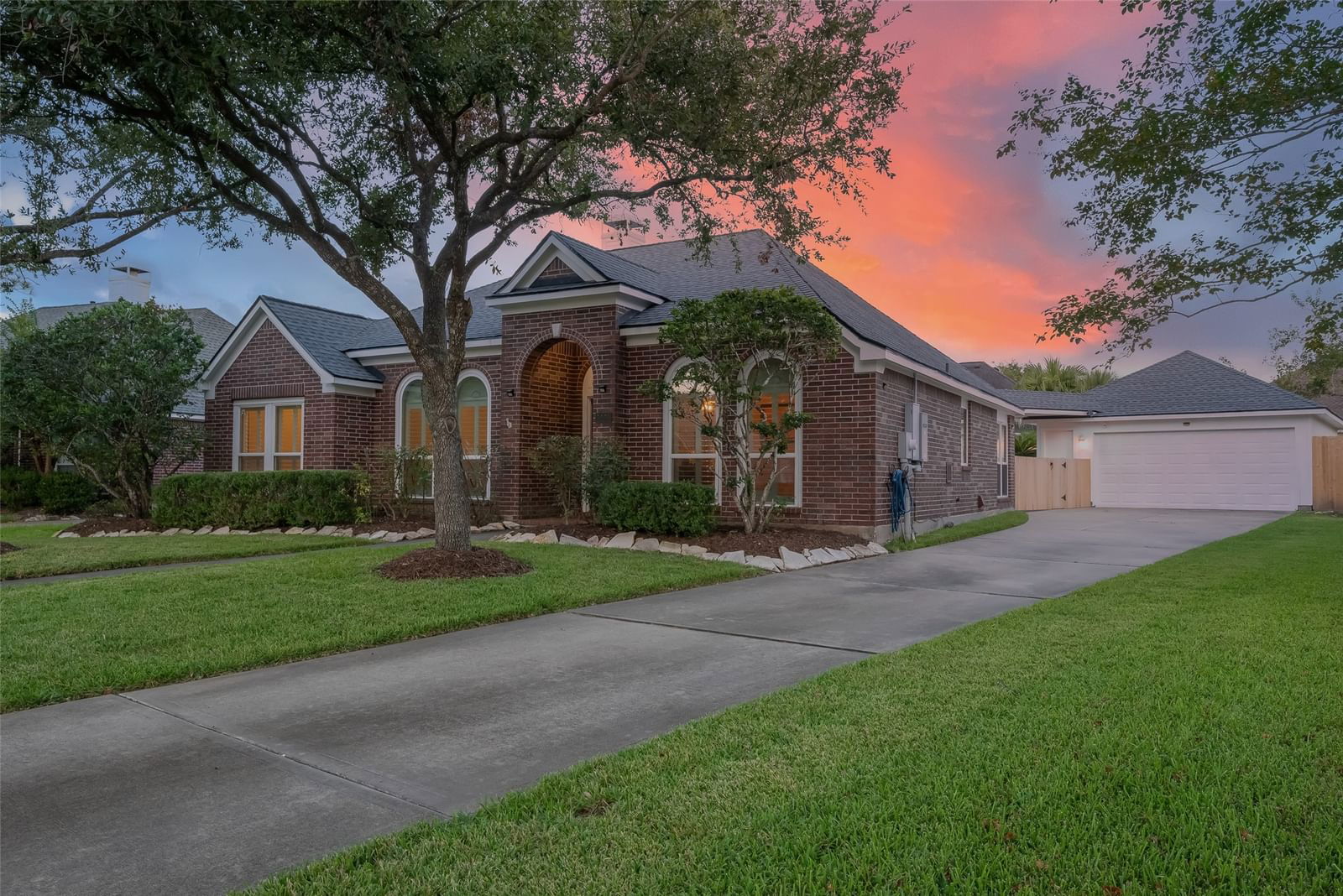 Real estate property located at 3207 Coral Ridge, Galveston, Harbour Park, League City, TX, US