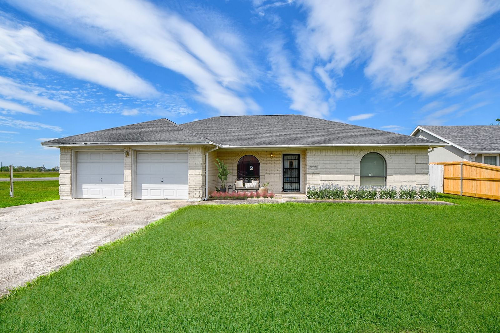 Real estate property located at 512 Town And Country, Wharton, Town & Country West - Ph 1, El Campo, TX, US