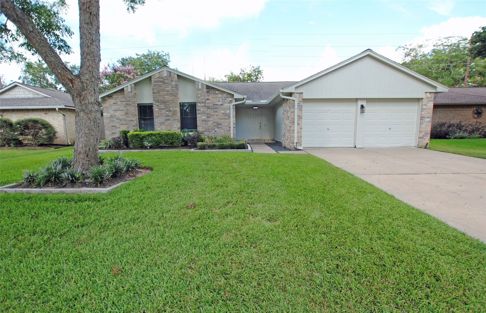 Real estate property located at 815 Mayweather, Fort Bend, The Grove, Richmond, TX, US