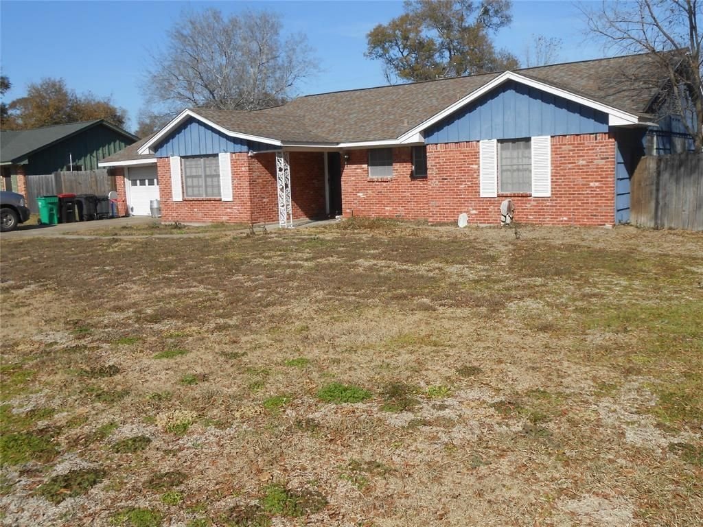 Real estate property located at 415 Azalea, Harris, Lakewood Sec K, Baytown, TX, US