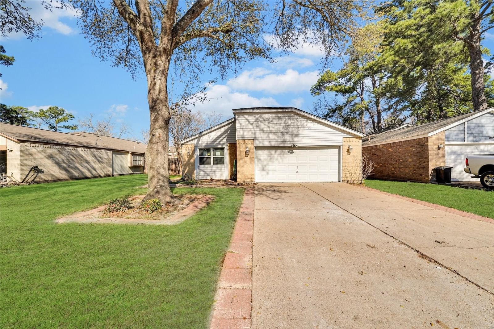 Real estate property located at 9910 Dornoch, Harris, Memorial Chase Sec 03, Houston, TX, US