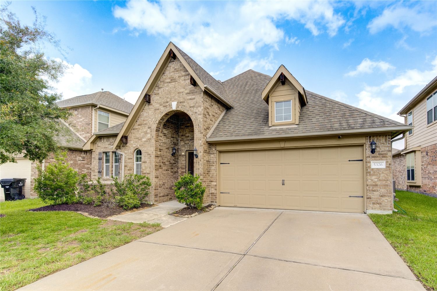 Real estate property located at 5326 Silktail, Fort Bend, Waterview Estates Sec 11, Richmond, TX, US