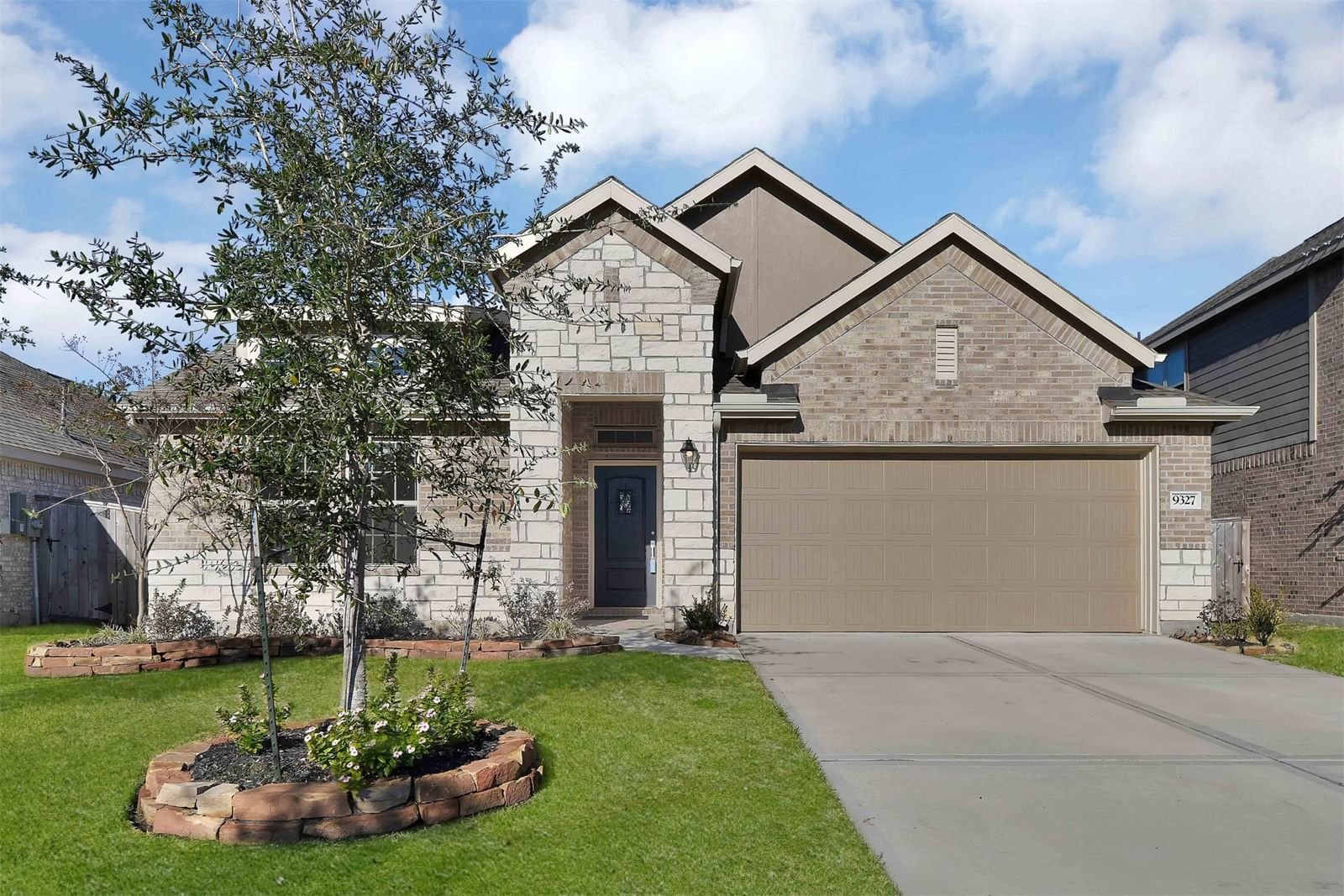 Real estate property located at 9327 Clearwater Bluff, Harris, Kingwood Royal Brook, Porter, TX, US