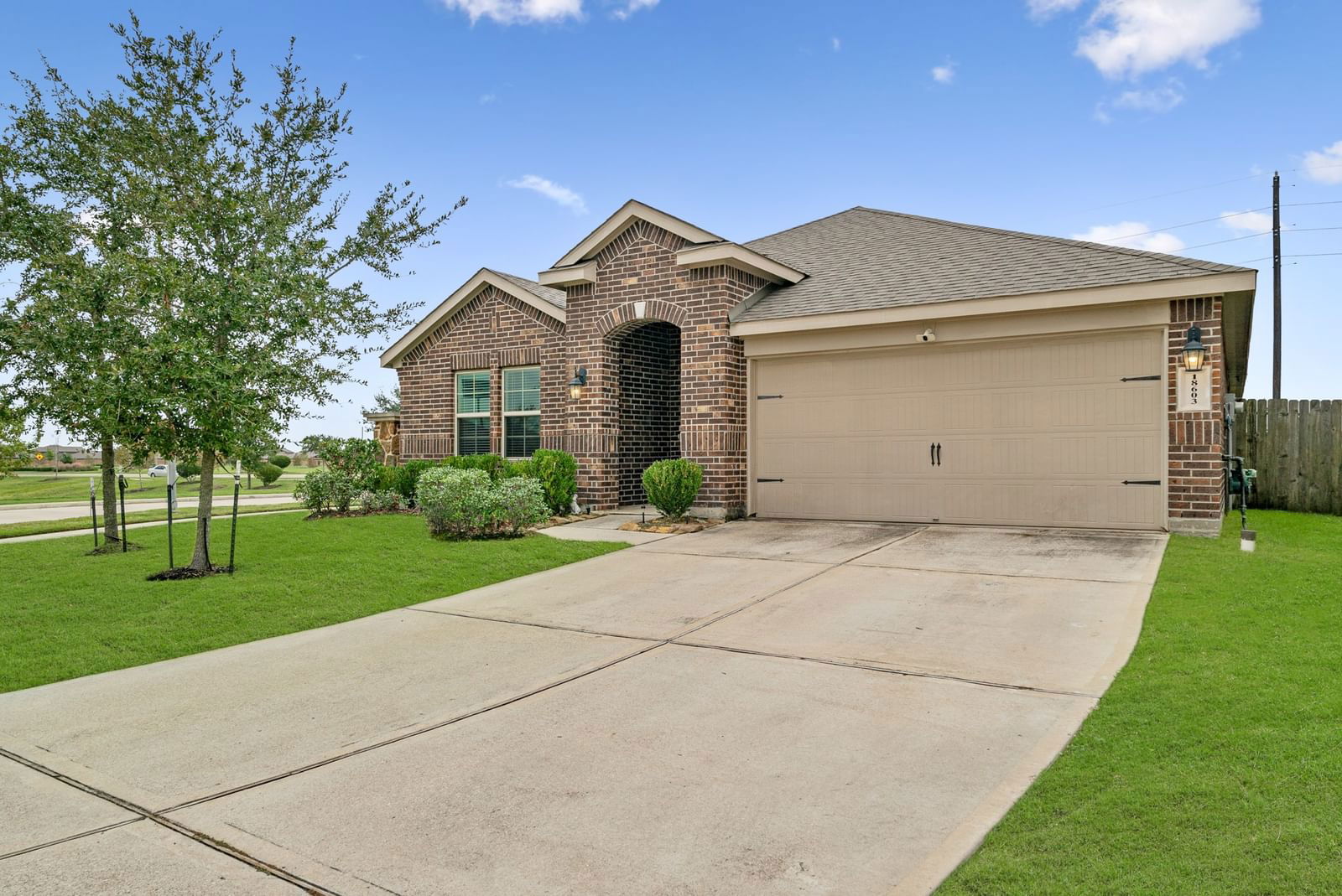 Real estate property located at 18603 Camden Heights, Fort Bend, Lakeview Retreat Sec 1 Amd 1, Richmond, TX, US