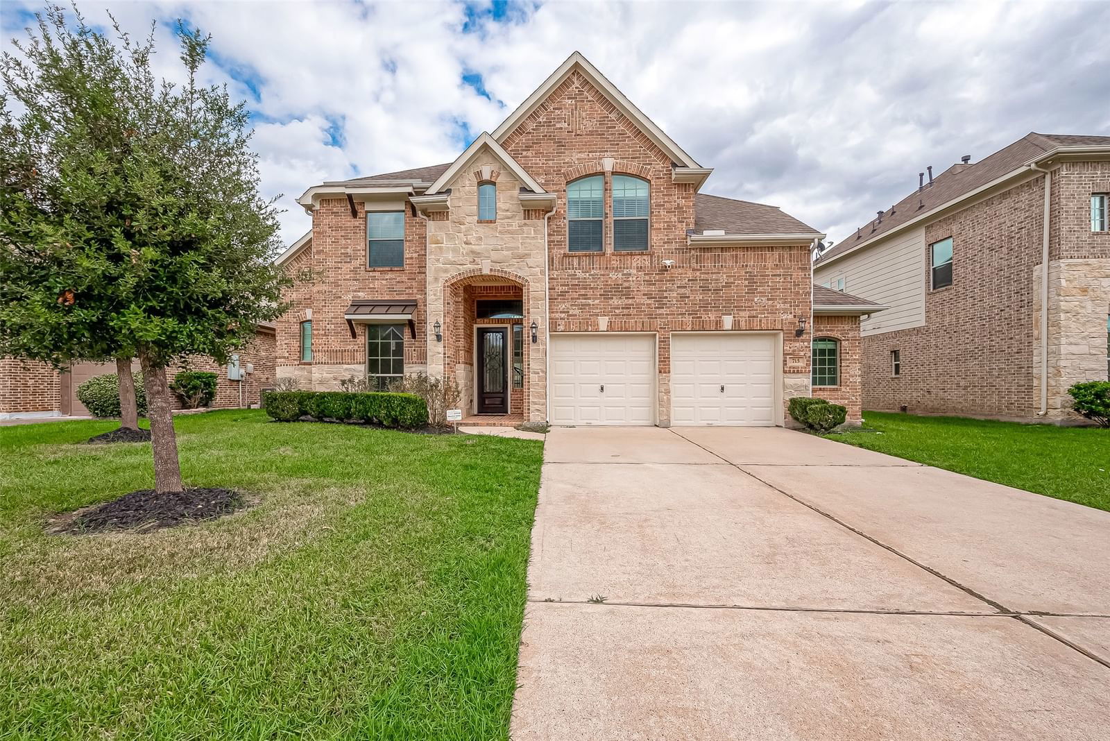 Real estate property located at 715 Oak River, Fort Bend, River Run At The Brazos Sec 3-B, Richmond, TX, US