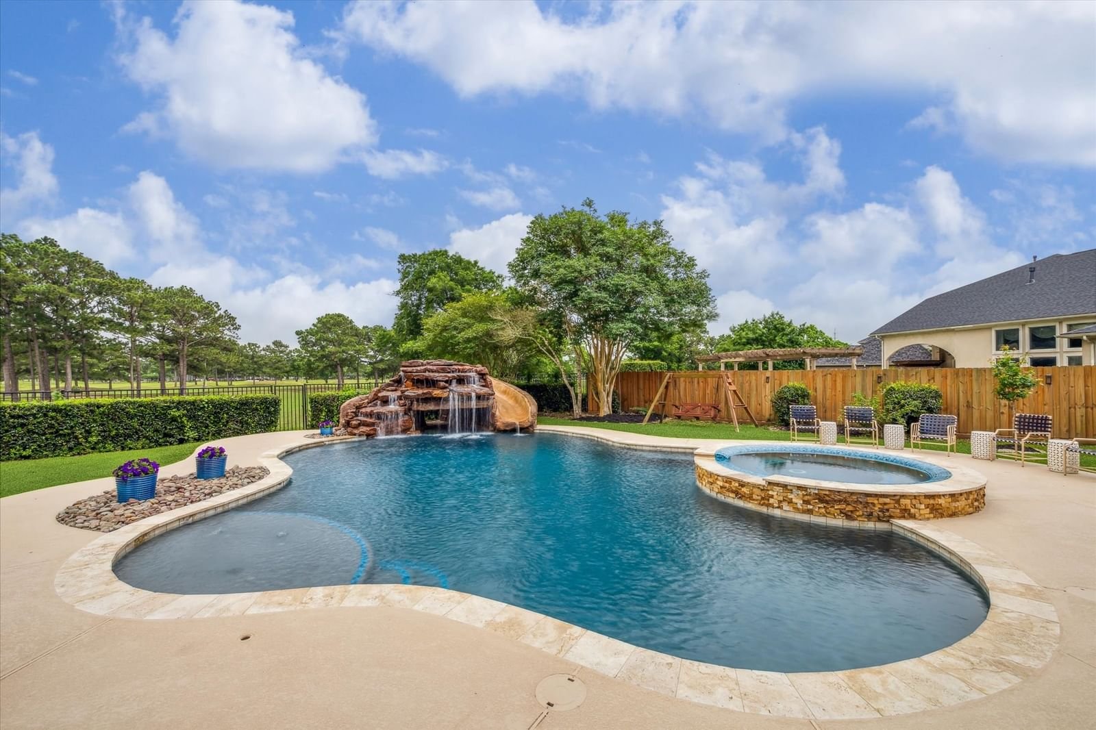 Real estate property located at 1401 Cabot Lakes, Galveston, Victory Lakes Sec 1 2001, League City, TX, US
