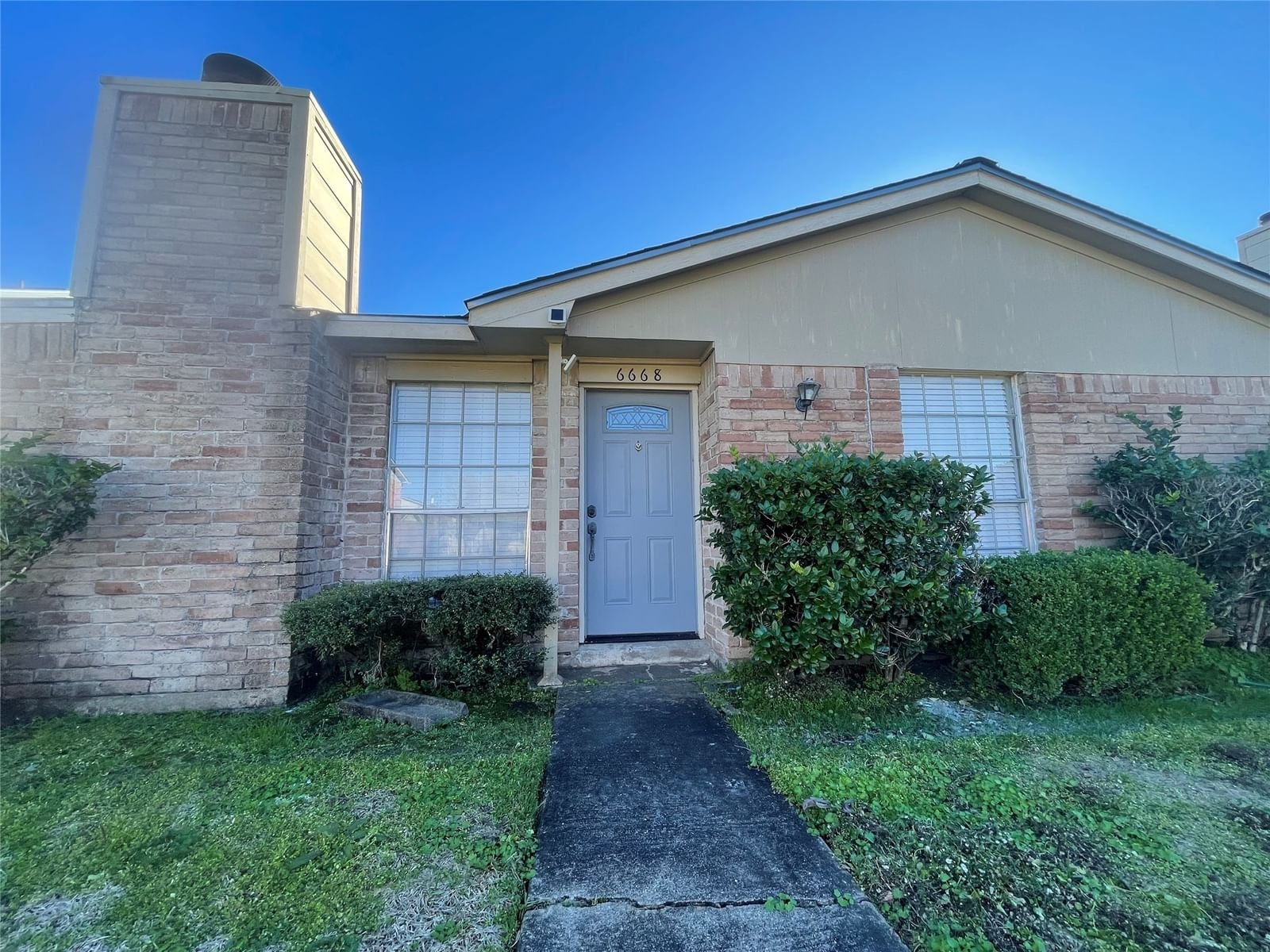 Real estate property located at 6668 Westwick, Harris, Crown Colony West Partition 01, Houston, TX, US