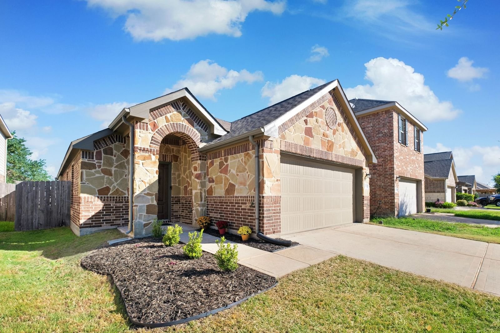 Real estate property located at 3050 Hawthorne Glen, Galveston, Bay Colony Pointe West, League City, TX, US