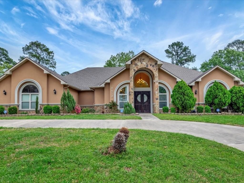 Real estate property located at 4512 Champions, Angelina, Crown Colony, Lufkin, TX, US