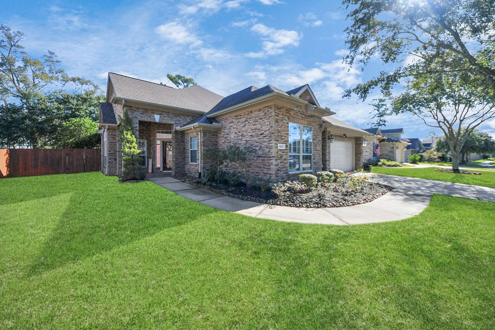 Real estate property located at 18222 Hampton Hills, Harris, Villages/Tour 18 Sec 01, Humble, TX, US