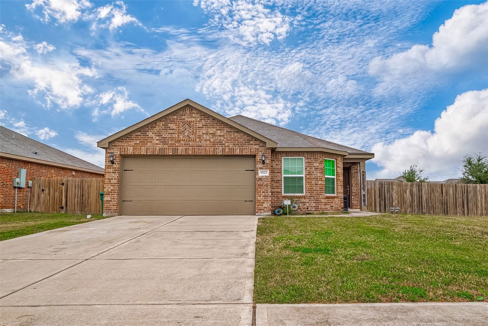 Real estate property located at 9915 Garnet Grove, Brazoria, Sterling Lakes West Sec 3 A07, Rosharon, TX, US