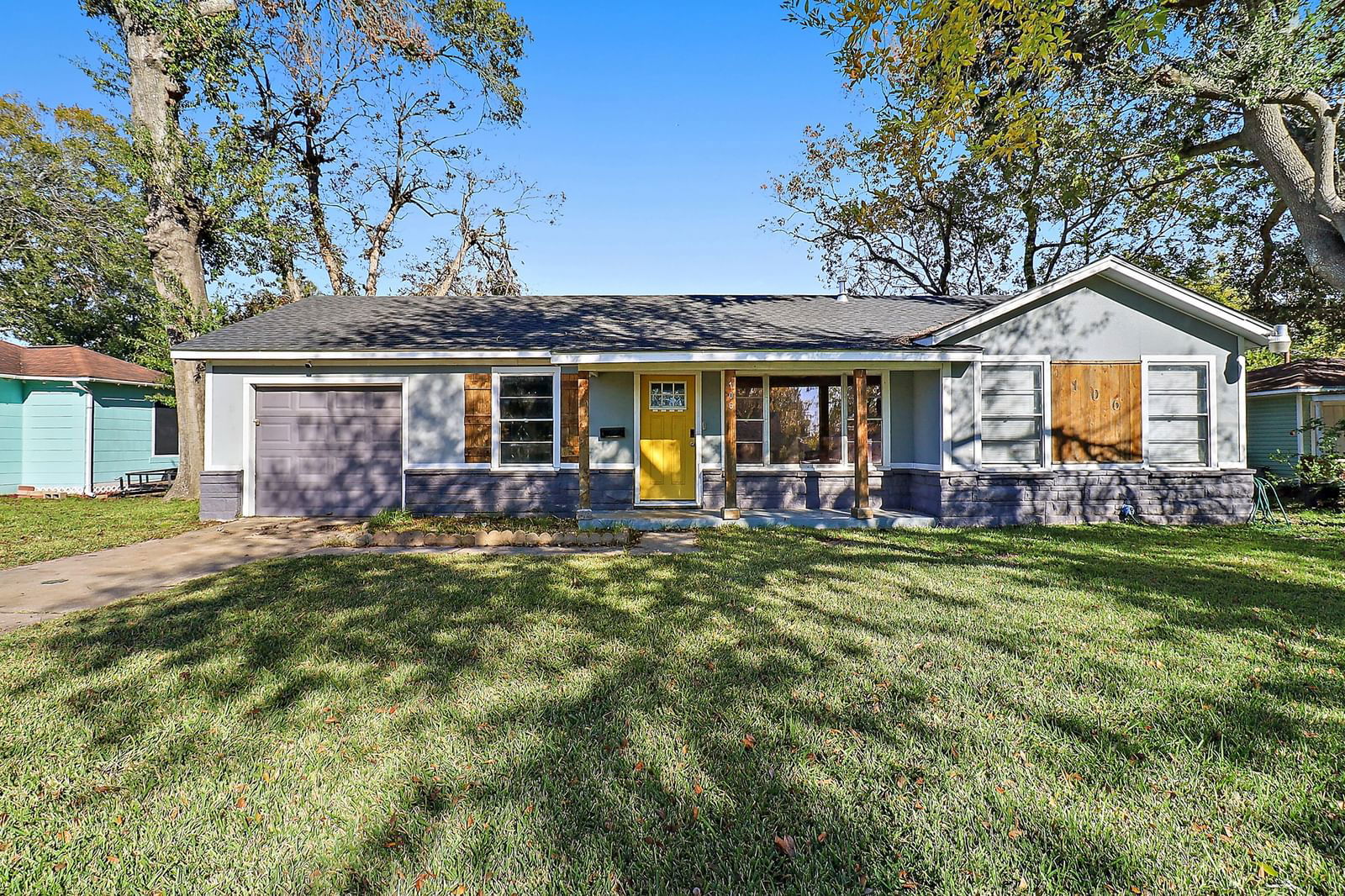 Real estate property located at 106 Scott, Harris, Woodlawn, Baytown, TX, US