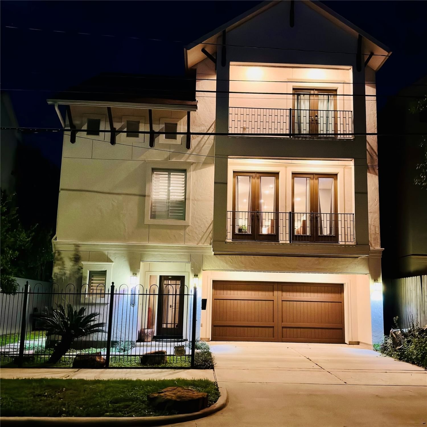 Real estate property located at 1111 Stanford, Harris, Tricons Polk Street Villas, Houston, TX, US