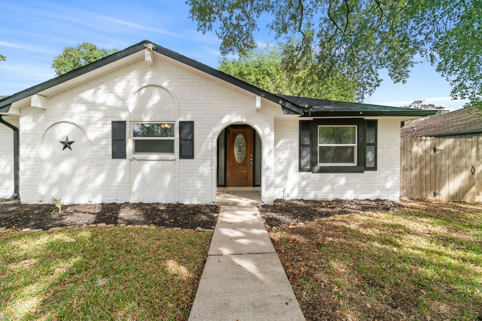 Real estate property located at 15703 Wandering, Harris, Wedgewood Village Sec 03, Friendswood, TX, US