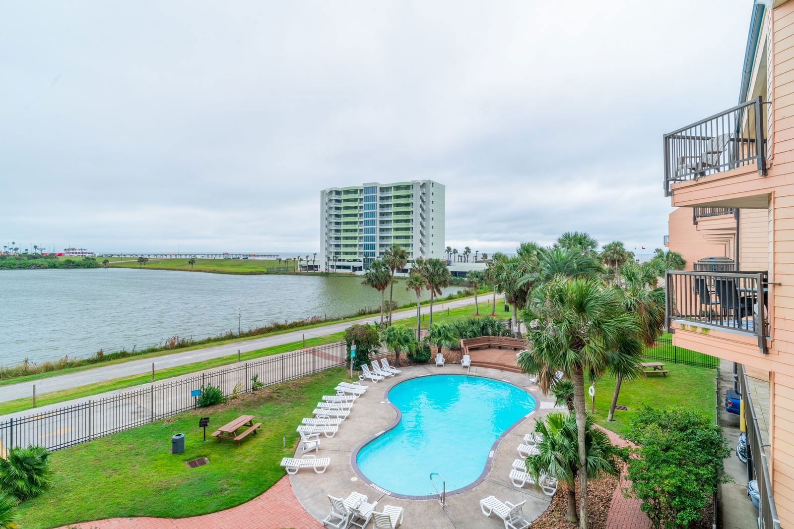 Real estate property located at 9520 Seawall #248, Galveston, Maravilla Condos 2003, Galveston, TX, US