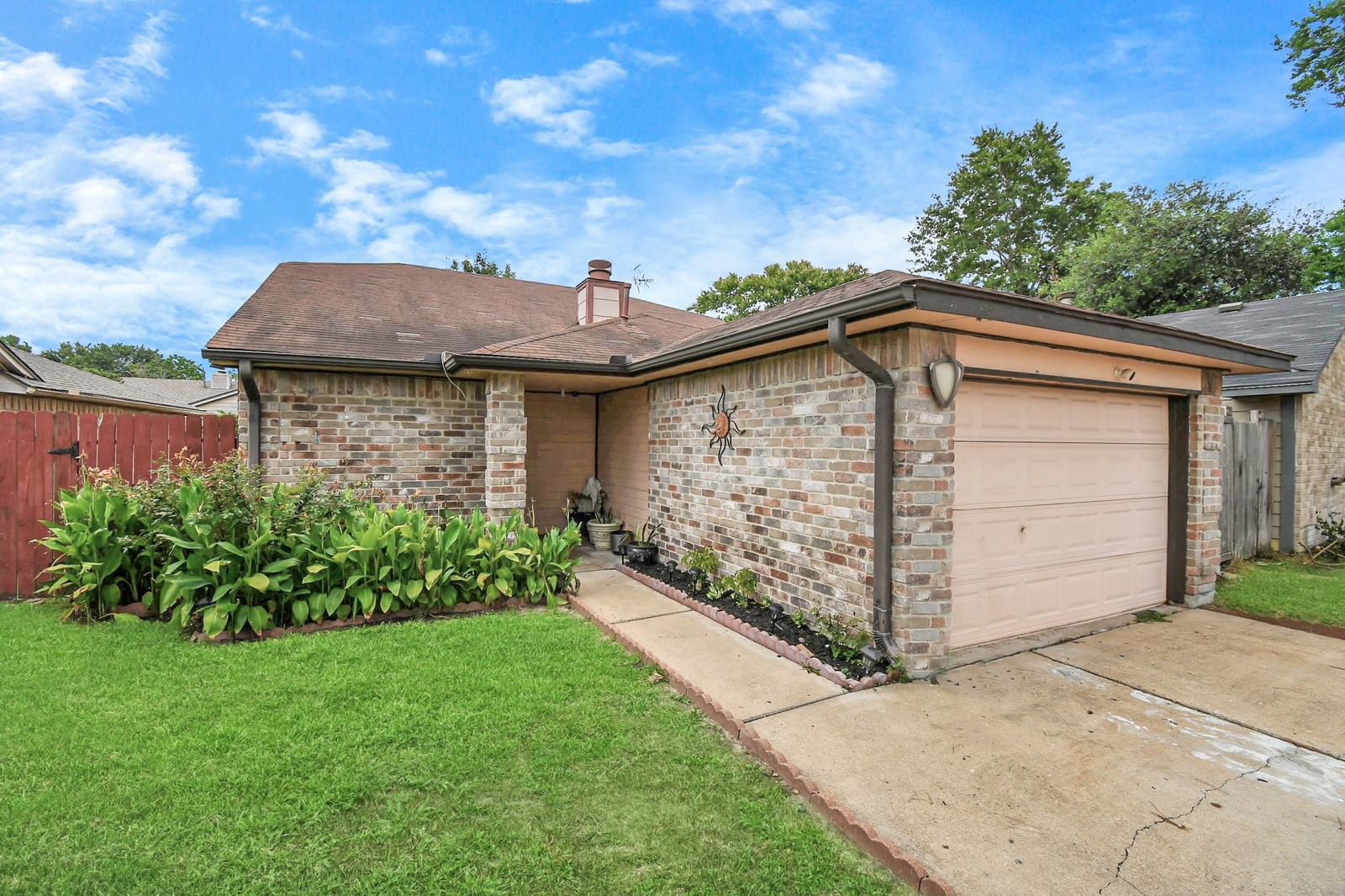 Real estate property located at 19910 Sutton Falls, Harris, Lancaster, Cypress, TX, US