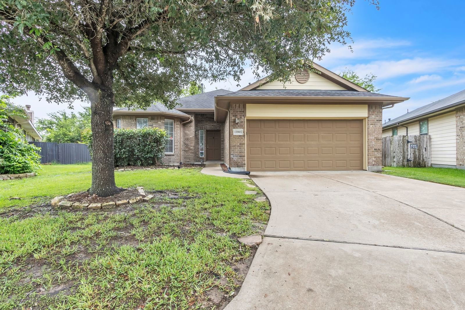 Real estate property located at 13903 Winding Cypress Brook, Harris, Cypress Crk Forest Sec 01, Cypress, TX, US