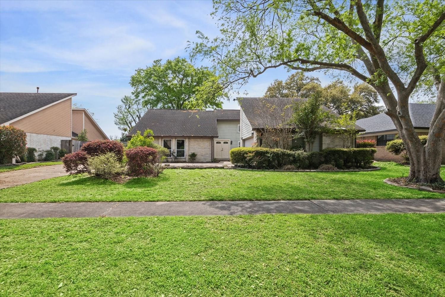Real estate property located at 8807 Tavistock, Harris, Glenshire Sec 08, Houston, TX, US