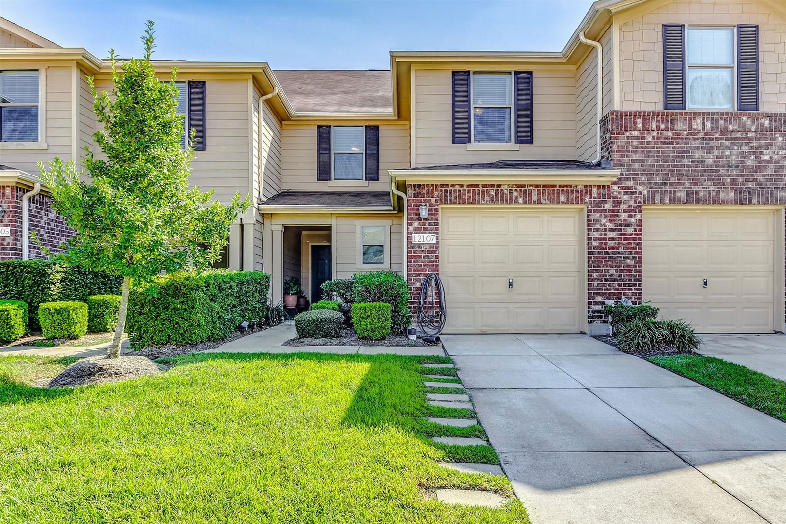 Real estate property located at 12107 Martin Creek, Harris, Lakewood Place, Tomball, TX, US