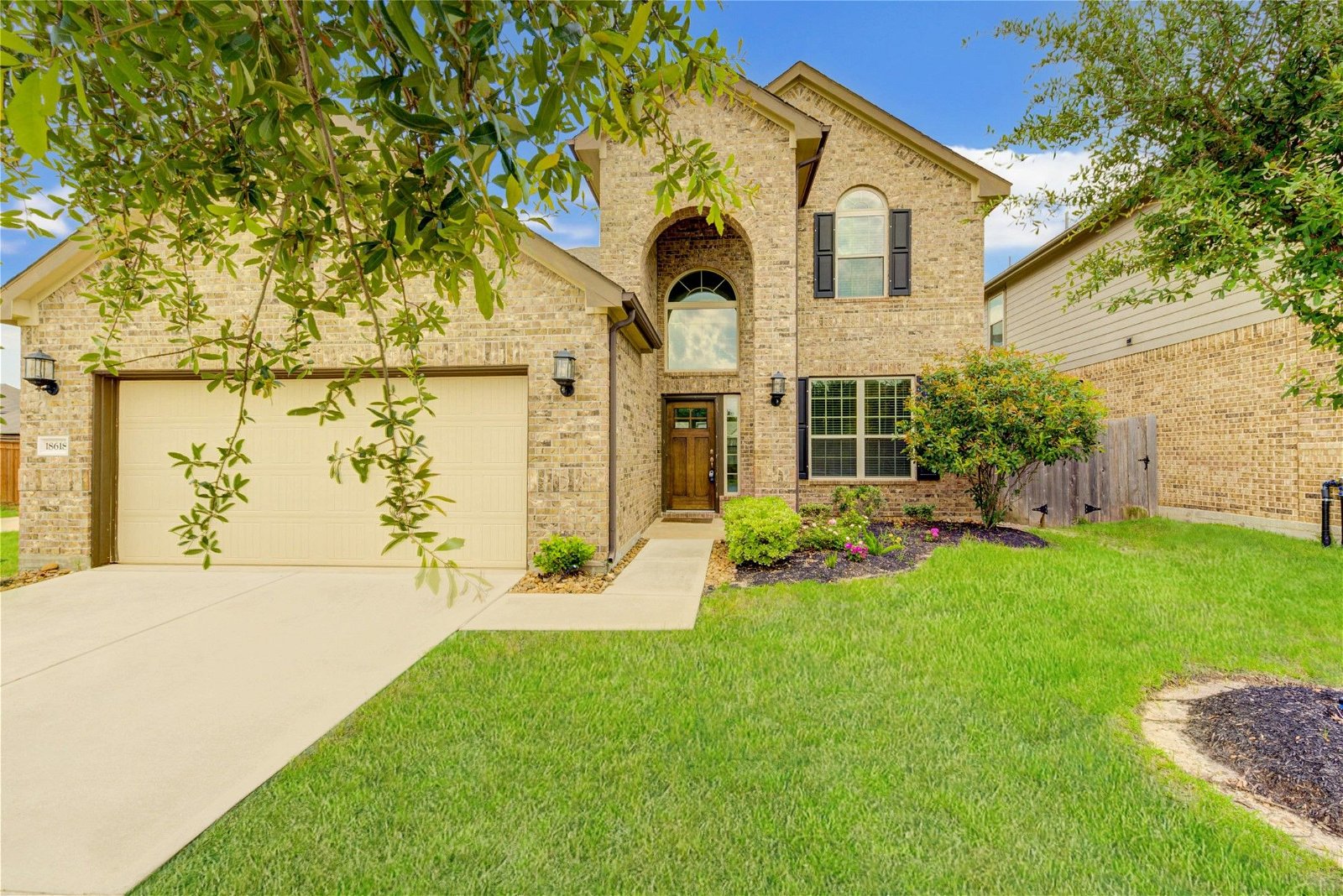 Real estate property located at 18618 Weeping Spring, Harris, Cypress, TX, US
