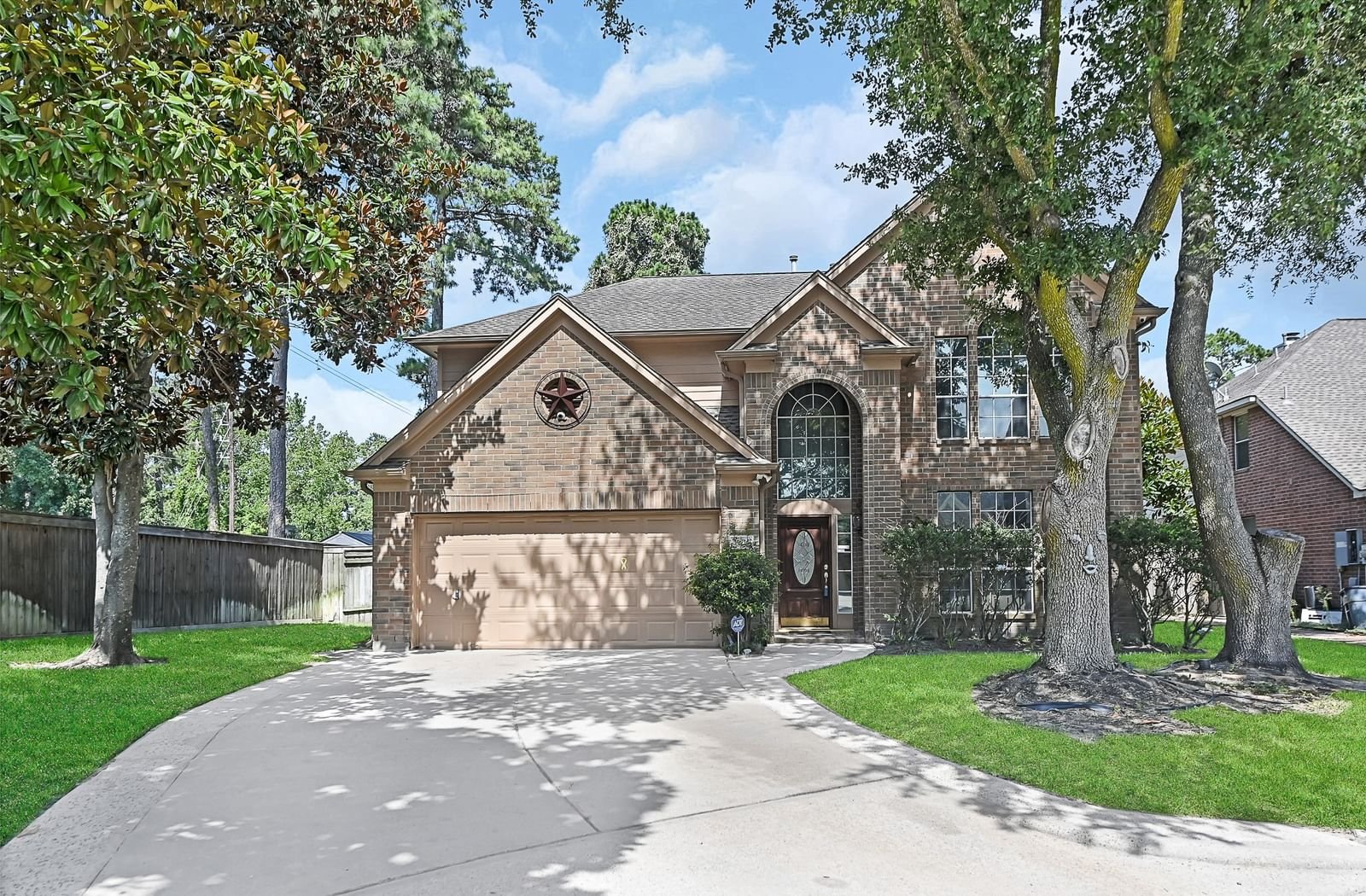 Real estate property located at 19214 Milloak Station Court, Harris, Kingwood Glen, Humble, TX, US