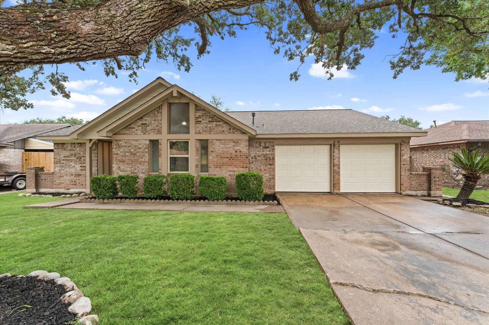 Real estate property located at 1705 Baker, Harris, Chaparral Village Sec 02, Baytown, TX, US