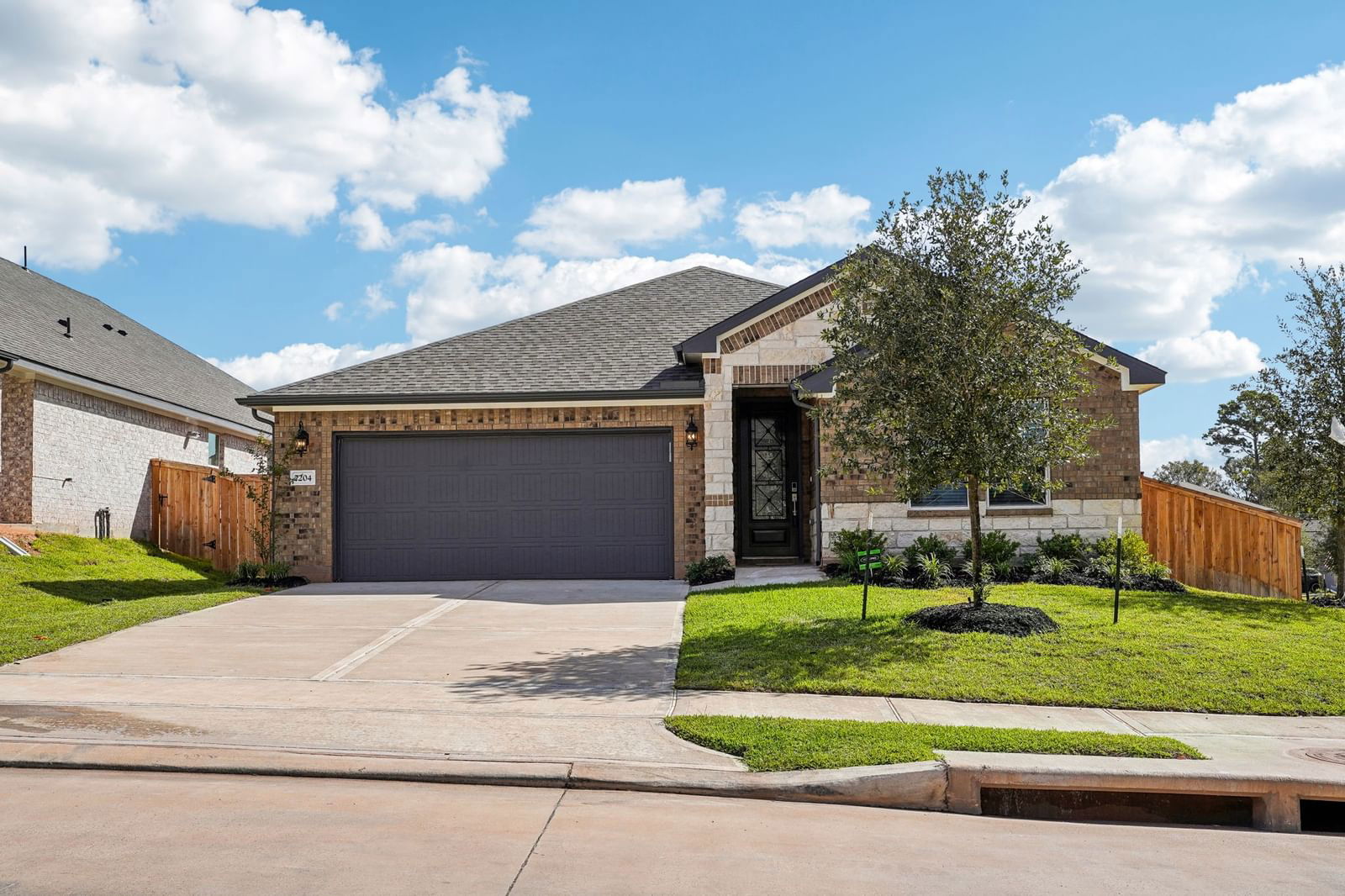 Real estate property located at 7204 Overcup Oak, Montgomery, Montgomery Oaks, Conroe, TX, US