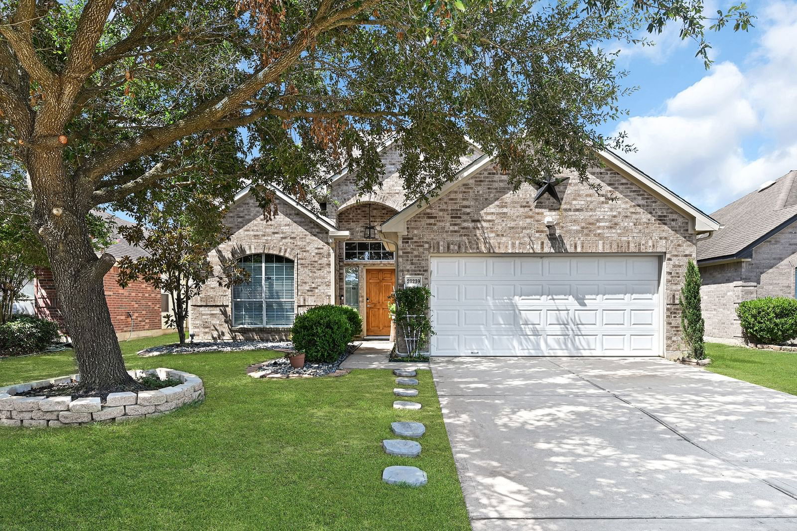 Real estate property located at 20239 Enchanted Rose, Harris, Oak Lndg Sec 01, Cypress, TX, US