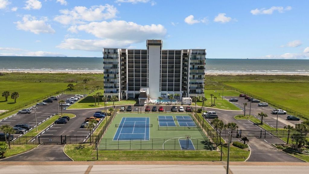 Real estate property located at 415 Beach #305, Galveston, Islander East Condo, Galveston, TX, US